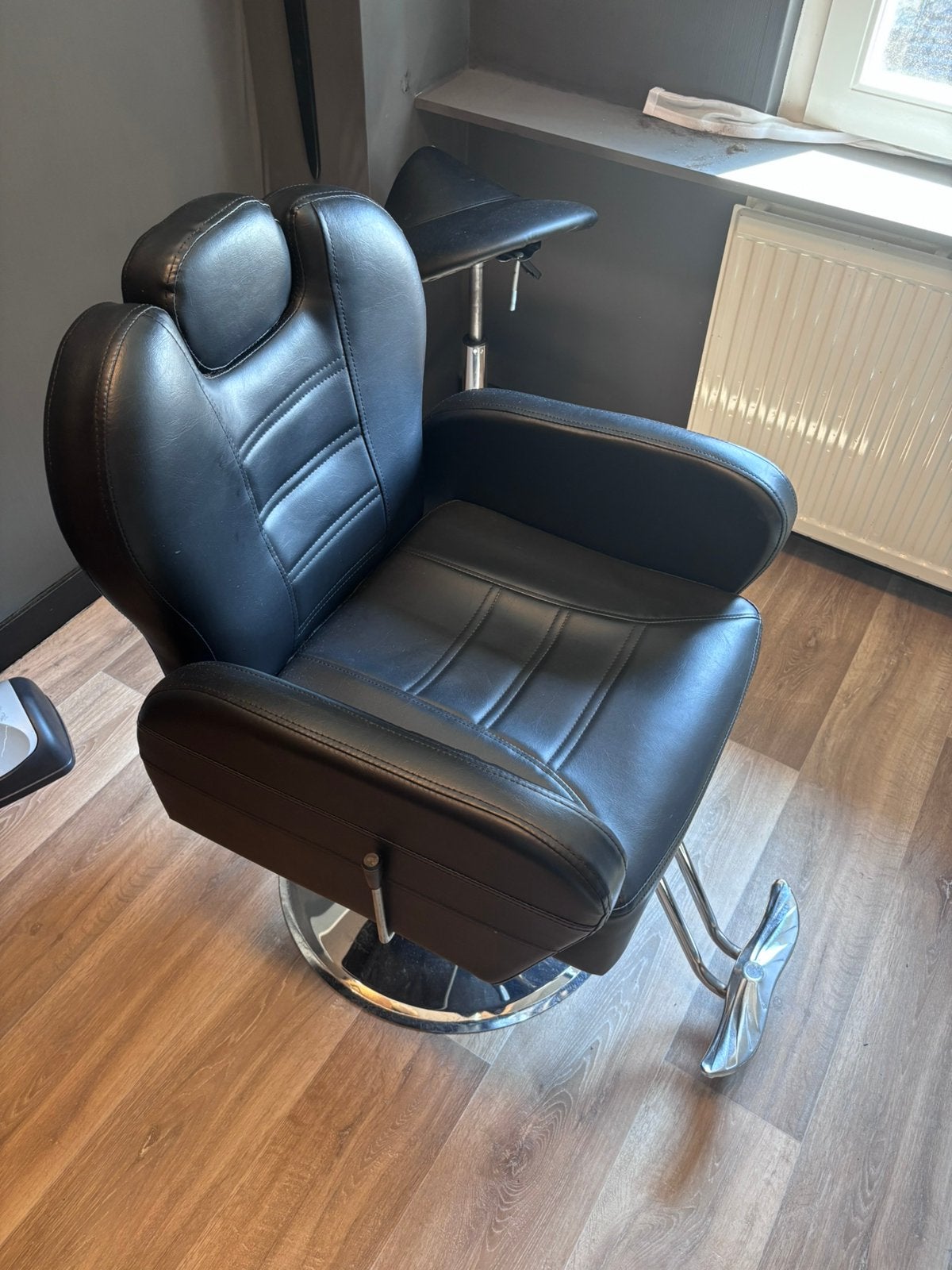 Barber Stoel, Huis en Inrichting, Stoelen, Ophalen, Zo goed als nieuw, Zwart, Eén