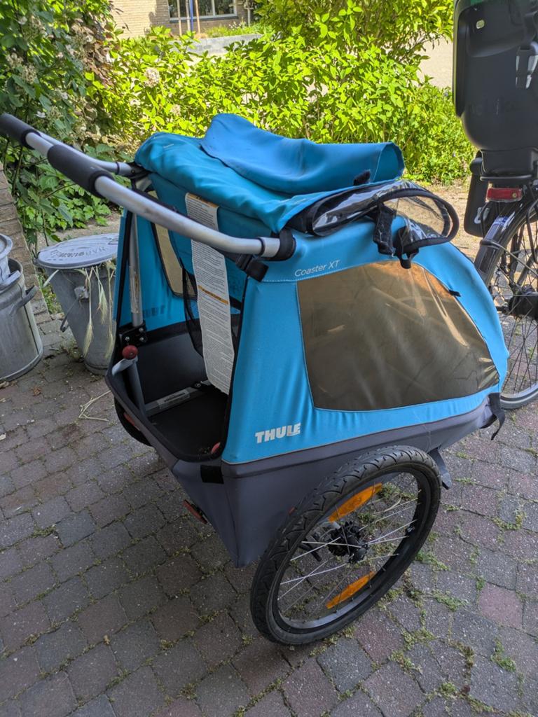 Fietskar Thule coaster XT, Fietsen en Brommers, Fietsaccessoires | Aanhangers en Karren, Gebruikt, Kinderkar, 40 tot 60 kg, Opvouwbaar