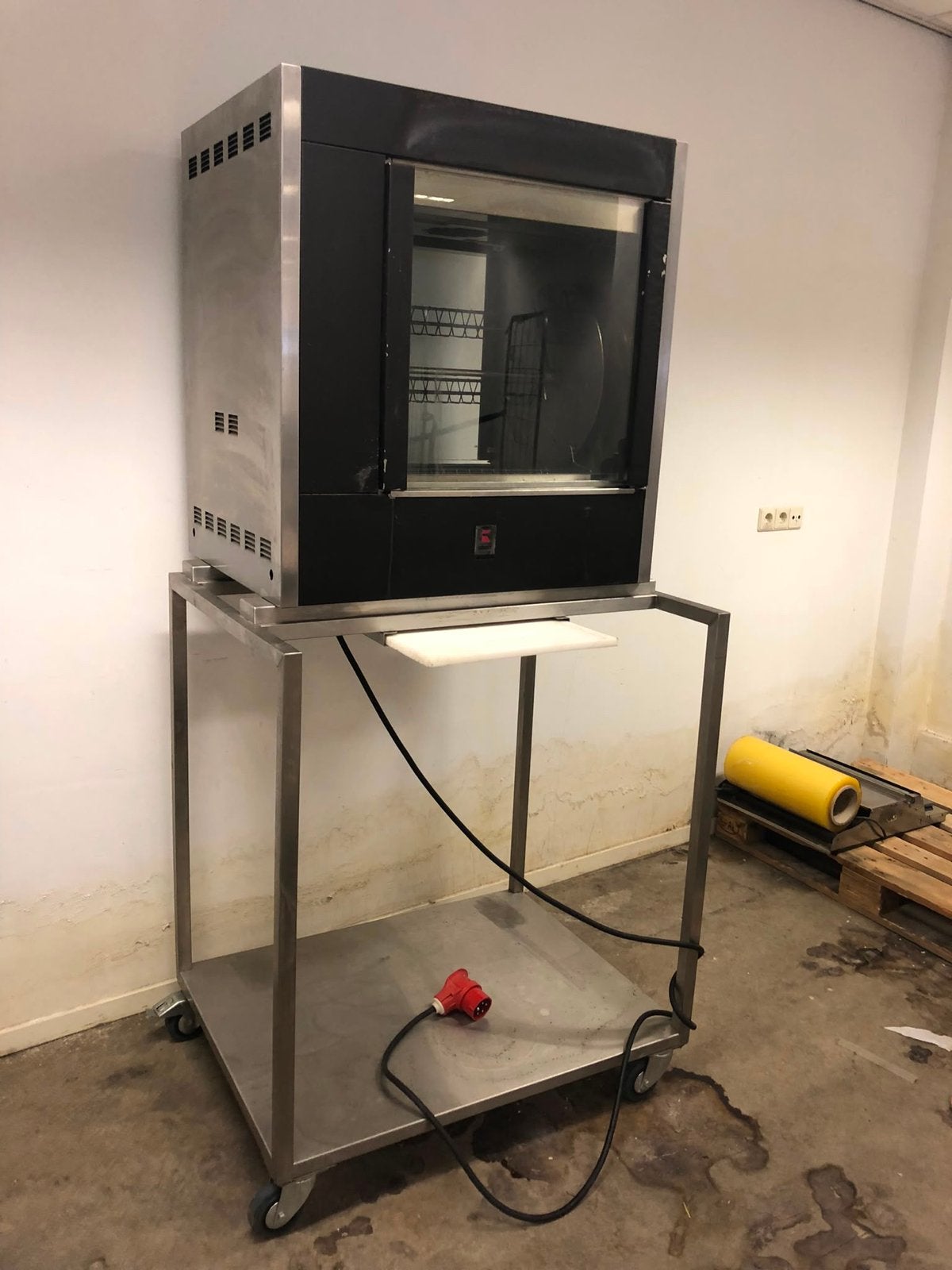 Ubert Rotisserie Grill met Onderstel - Horeca Keukenapparatu, Ophalen, Gebruikt, Fornuis, Frituur en Grillen