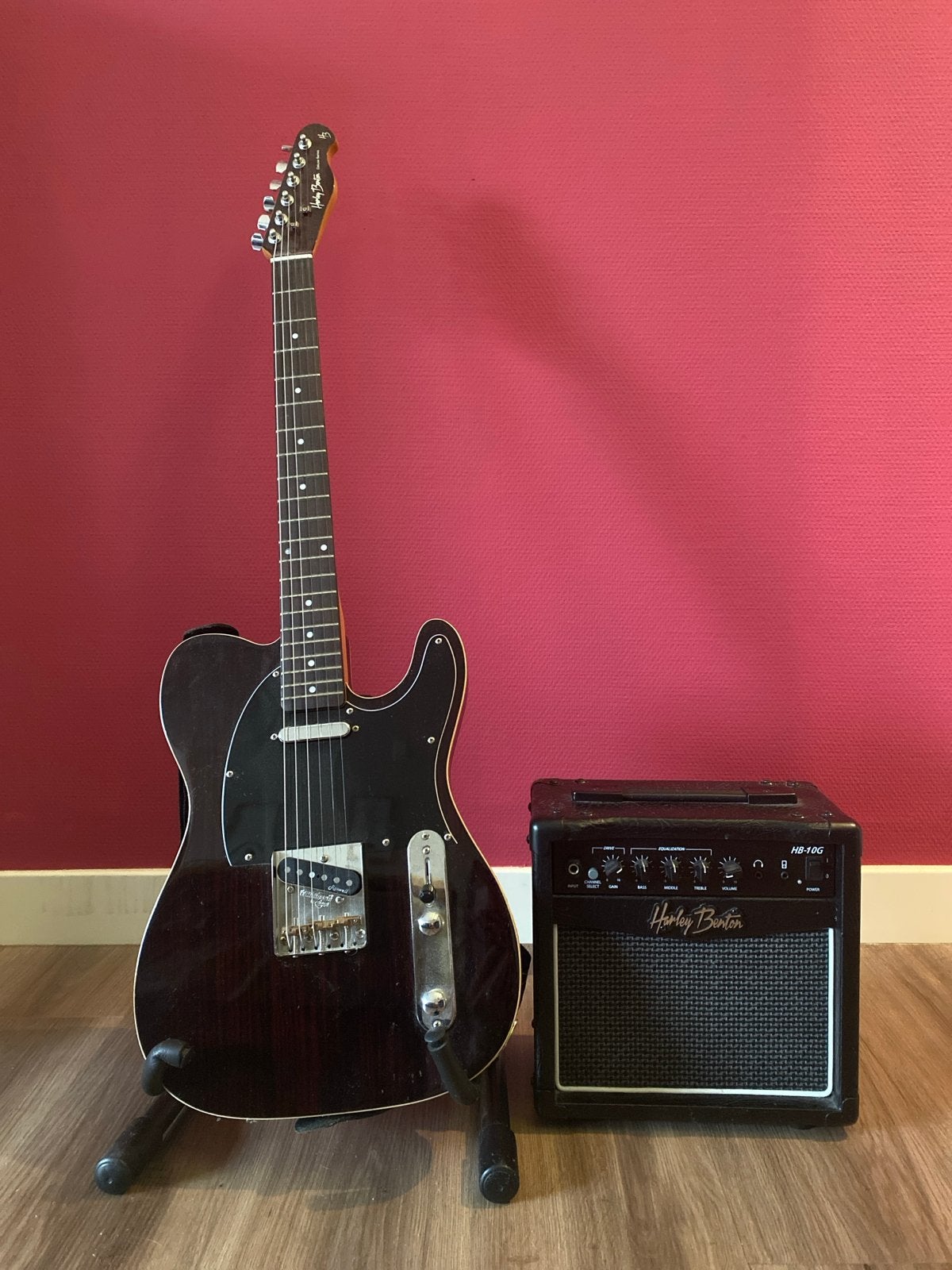 Elektrische gitaar met versterker - Harley Benton, Muziek en Instrumenten, Gebruikt, Met versterker, Solid body, Ophalen
