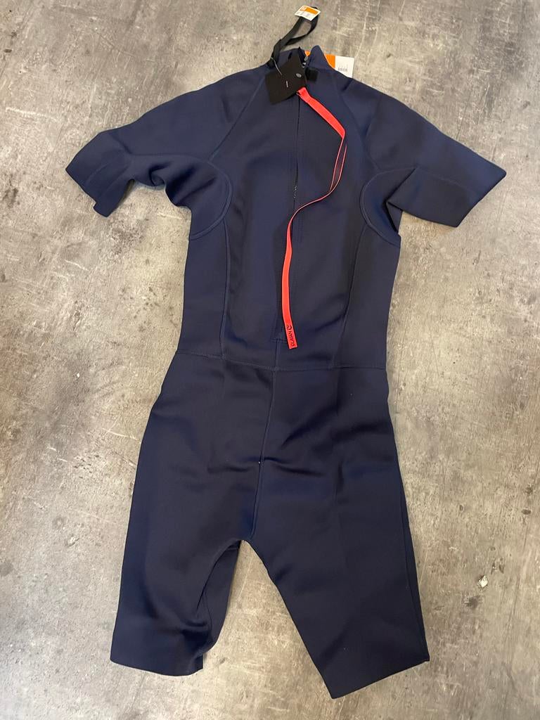 Nieuwe Zwemshort Wetsuit S/M - Decathlon 100 M Surf, Watersport en Boten, Ophalen of Verzenden, Nieuw, Dame of Heer, Overige typen