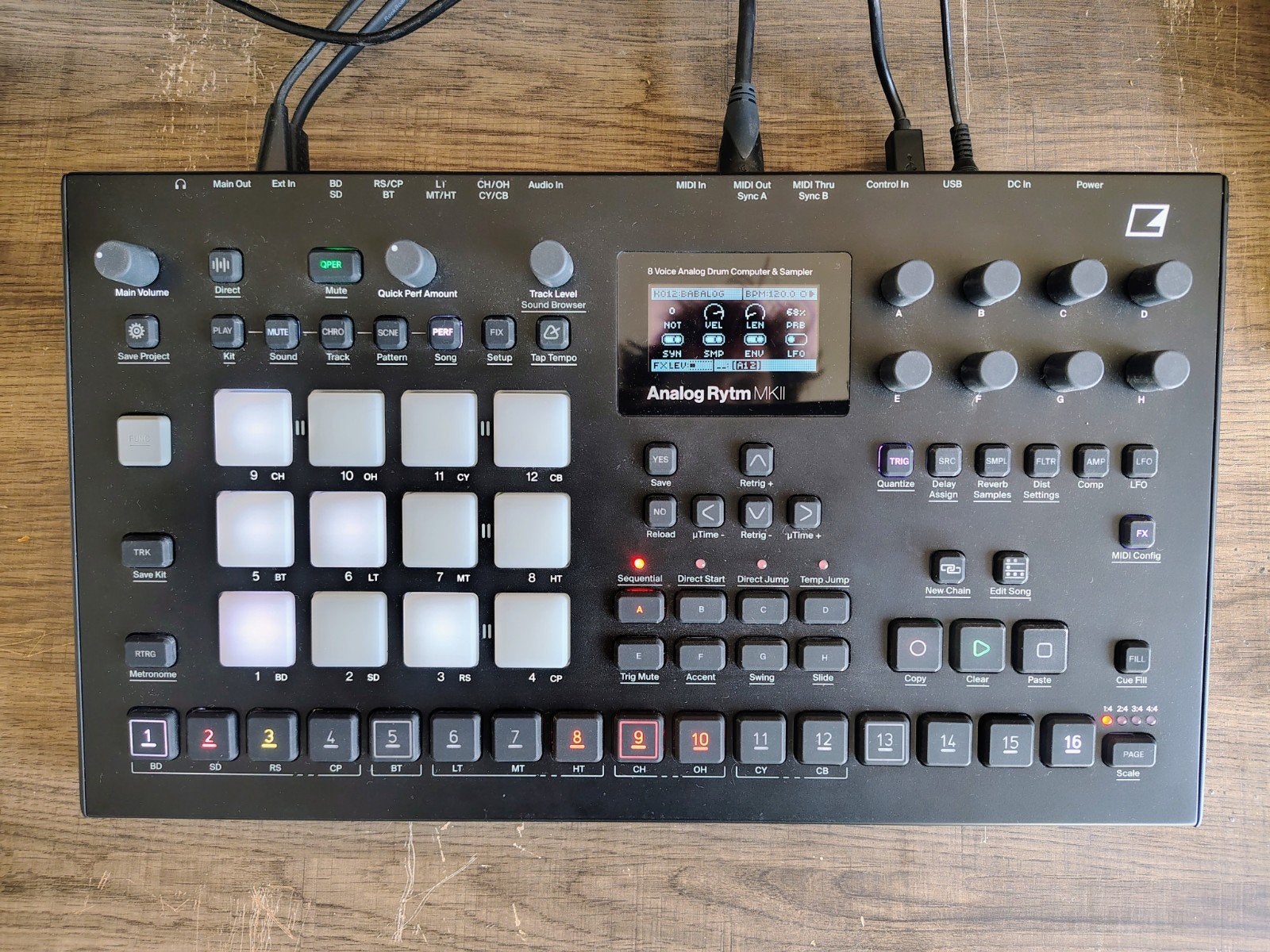 Elektron Analog Rytm MKII / MK2 (inclusief dust cover), Muziek en Instrumenten, Overige merken, Zo goed als nieuw, Met midi-aansluiting