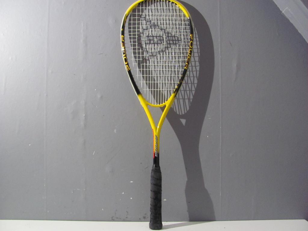 Dunlop power plus met hoes Goede bespanning/grip, Ophalen of Verzenden, Zo goed als nieuw, Racket, Met hoes