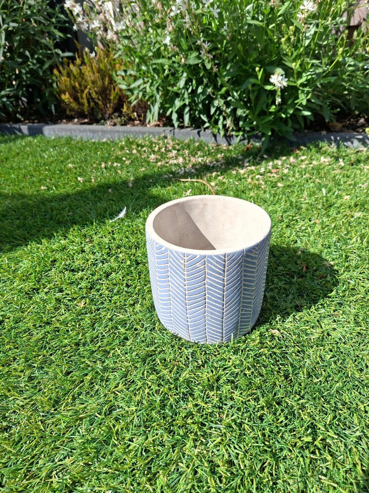 Kleine bloempot met patroon, Ophalen