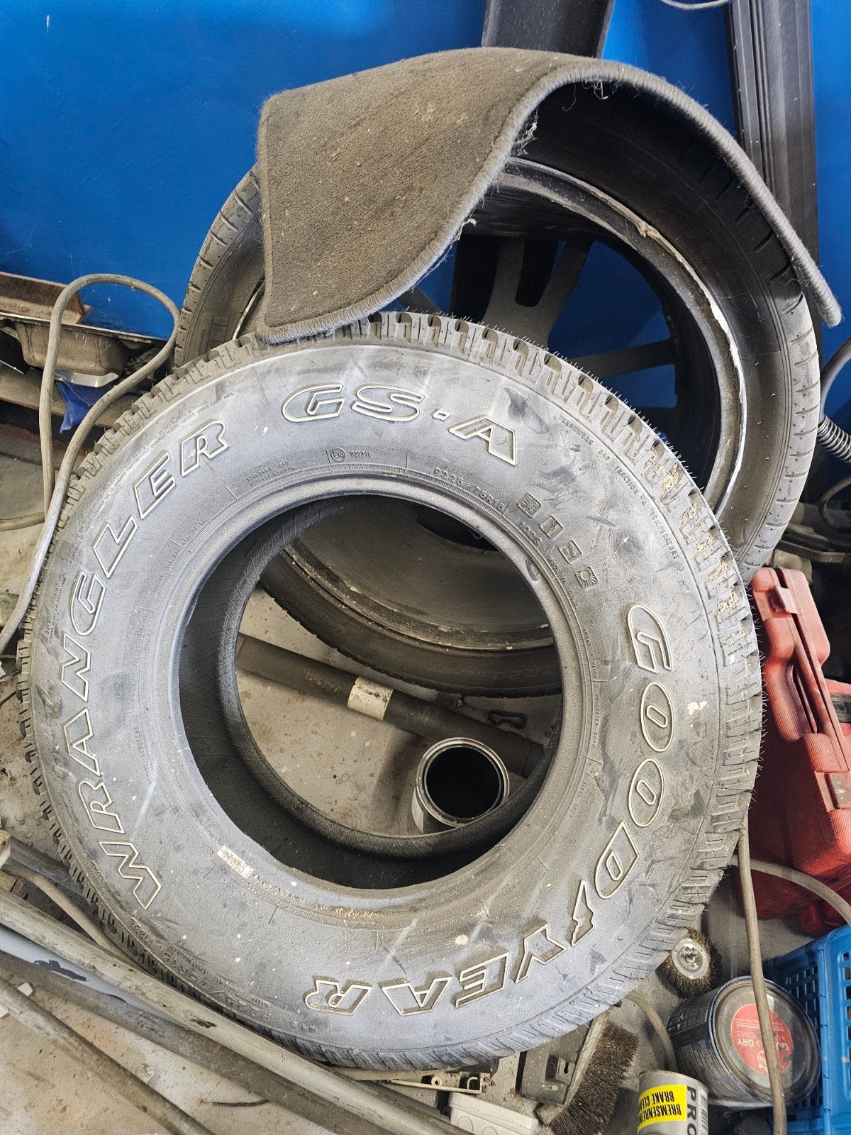 Goodyear Wrangler jeep reservewiel band 225 75 15, Ophalen of Verzenden