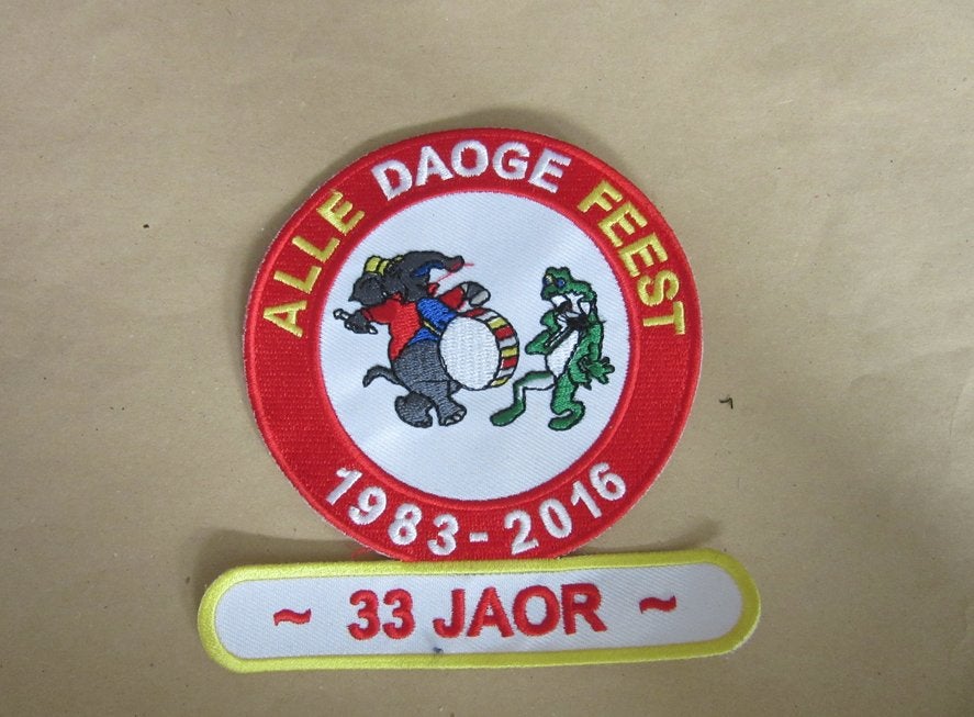 Carnaval embleem Oeteldonk Alle daoge feest 1983-2016, Verzenden, Nieuw, Overige typen