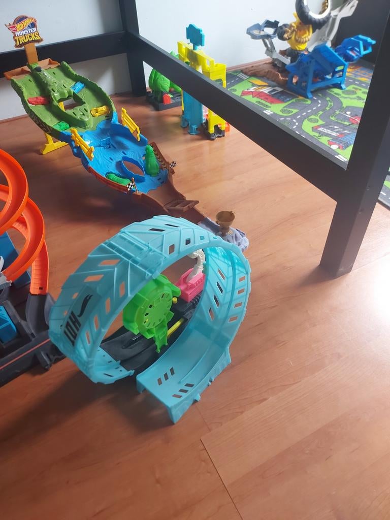 Divers hot wheels banen, Ophalen, Jongen