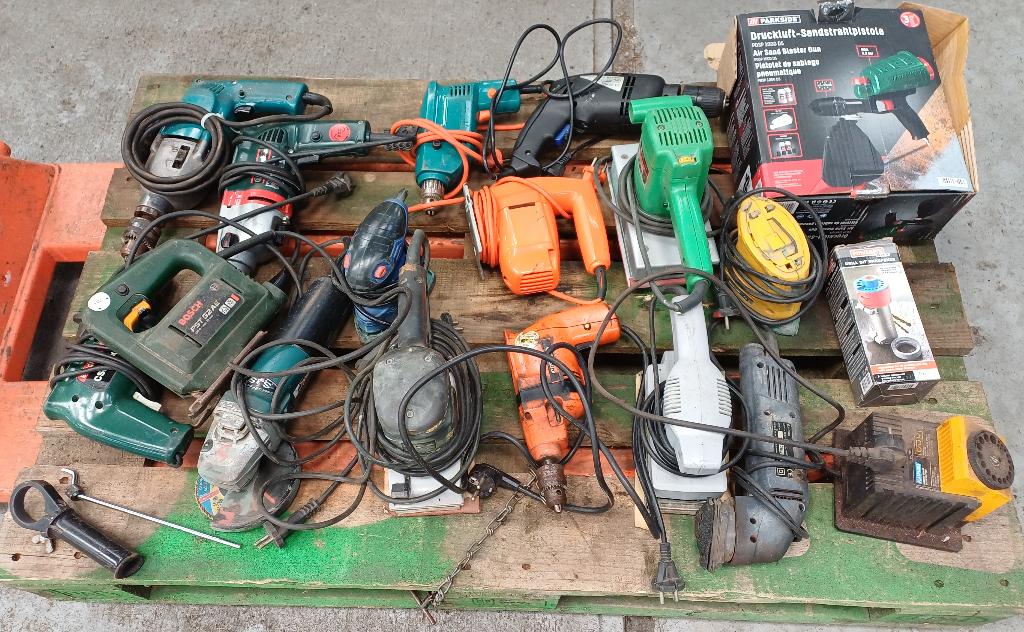 pallet elektrisch gereedschap., Ophalen, Gebruikt