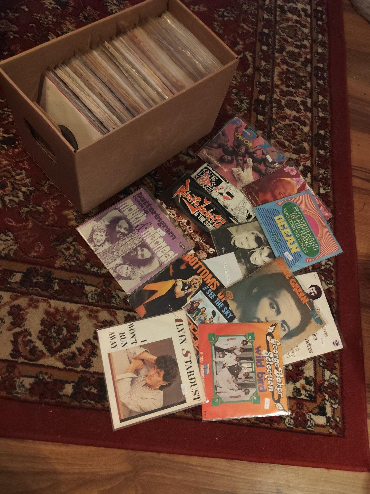 volle doos met Vinyl singels , Ook per stuk te koop., Ophalen of Verzenden