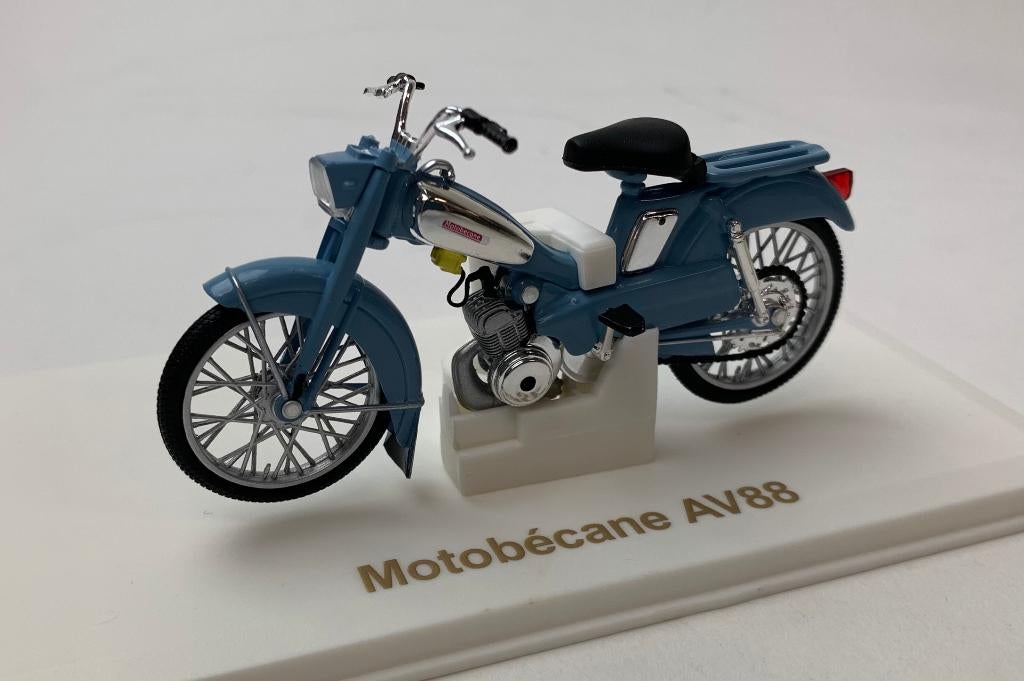 JSN Norev 1:18 Motobecane AV88 1976 Blue, Hobby en Vrije tijd, Modelauto's | 1:18, -, -, Nieuw, Norev
