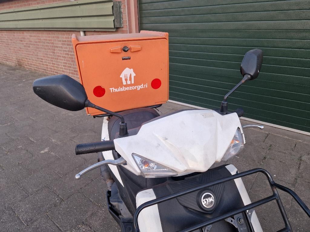 Bezorgbox thuisbezorgd , zie fotos , scooter box, Ophalen, Gebruikt, Overige typen, Overige merken