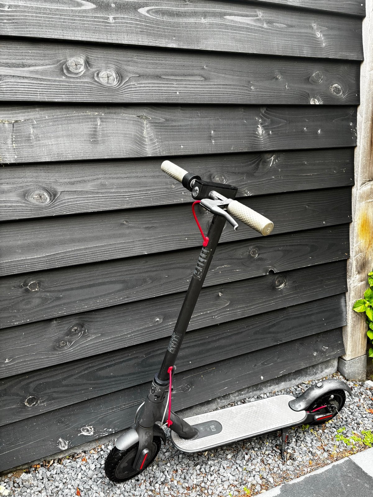 Xiaomi M365 elektrische step met oplader en nieuwe onderdele, Ophalen of Verzenden, Gebruikt, Elektrische step (E-scooter)