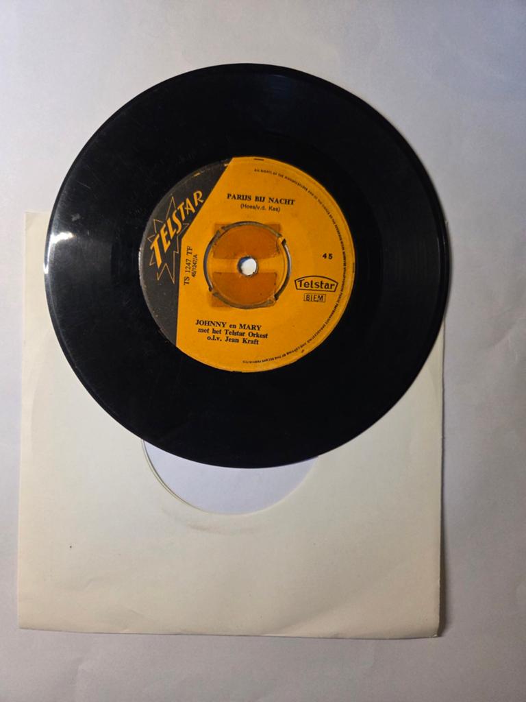 Johnny en Mary - Parijs bij nacht, Cd's en Dvd's, Vinyl Singles, Gebruikt, 7 inch, Single, Ophalen of Verzenden