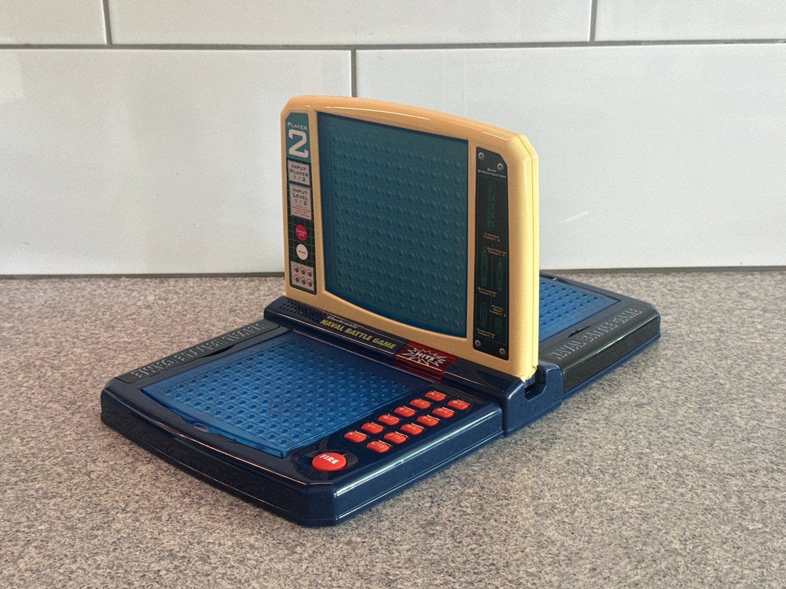 Elektronisch Zeeslag Spel - Werkend met lichte schade, Een of twee spelers, Ophalen of Verzenden, Gebruikt