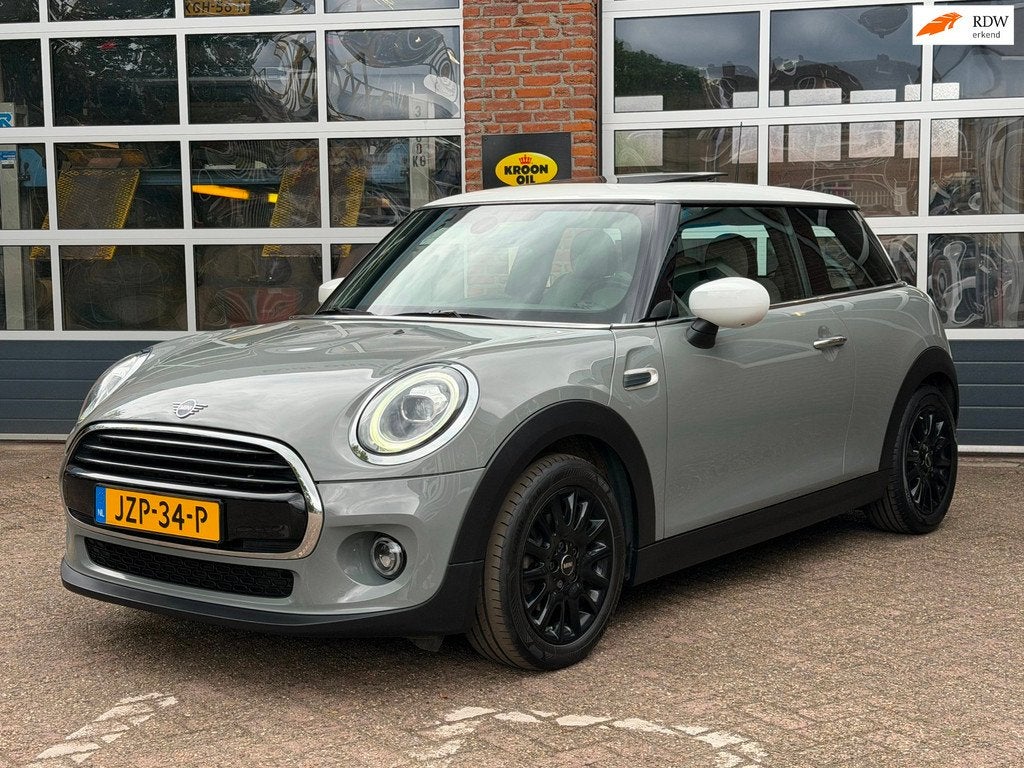 Mini Mini 1.5 Cooper Chili, navi, 1/2 leder, pano dak, cruis, Auto's, Mini, 136 pk, Gebruikt, Zwart, 4 stoelen