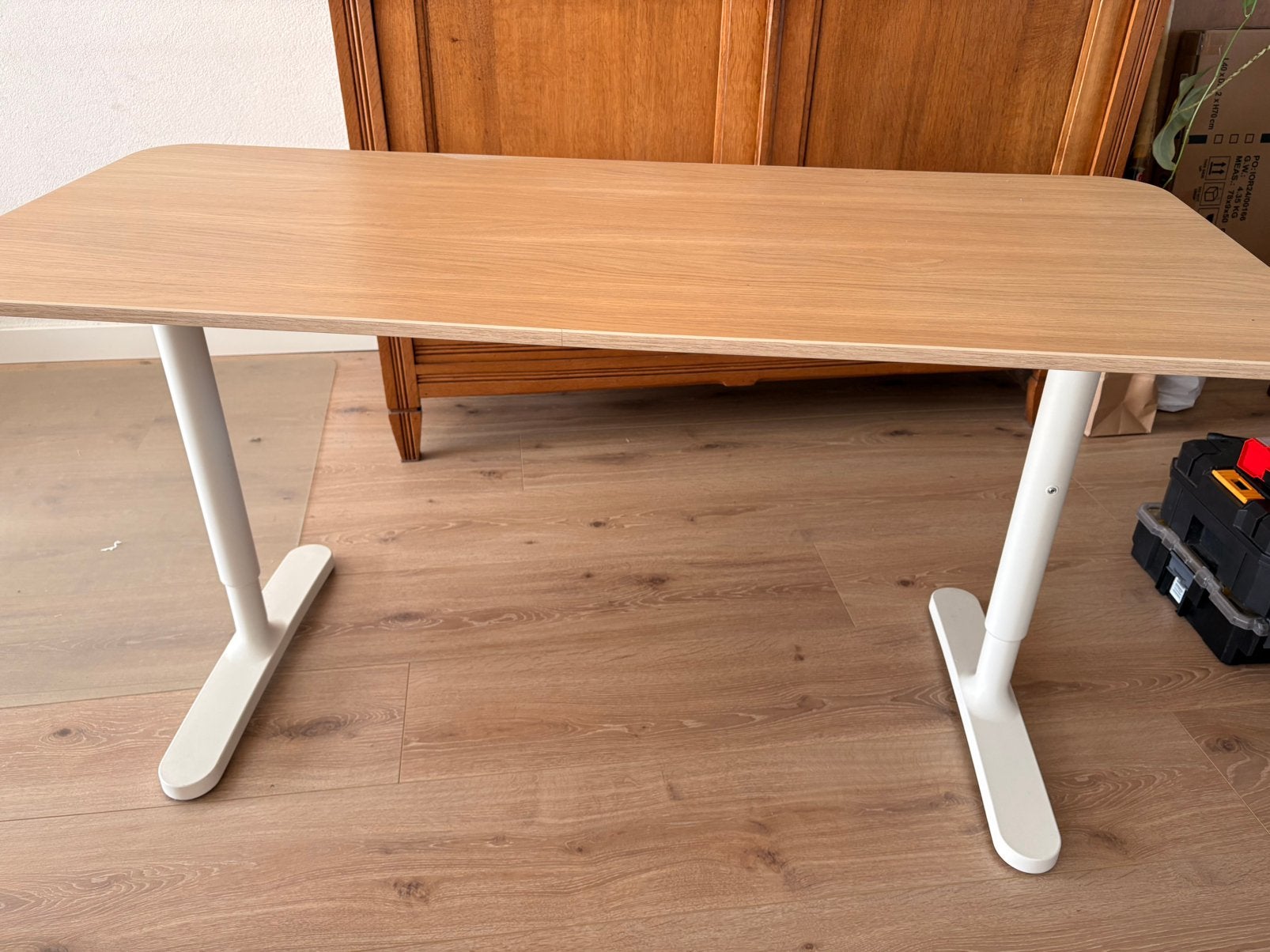 Bureau Ikea 140x 60 cm, Ophalen, In hoogte verstelbaar, Zo goed als nieuw, IKEA