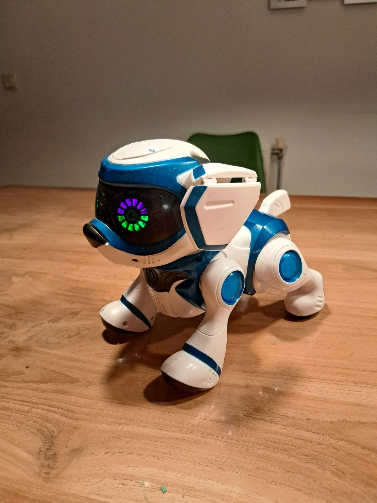 Teksta robothond - Werkt perfect, mist bal, Ophalen, Zo goed als nieuw, Jongen of Meisje