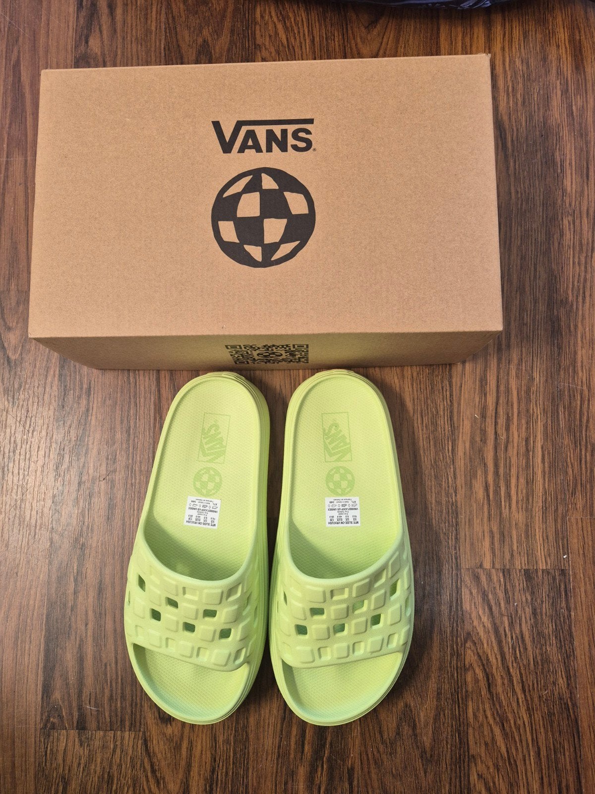 Vans MTE Slide-On Vr3cush Slippers - Green Lime maat 43, Kleding | Heren, Schoenen, Slippers, Overige kleuren, Nieuw, Ophalen of Verzenden