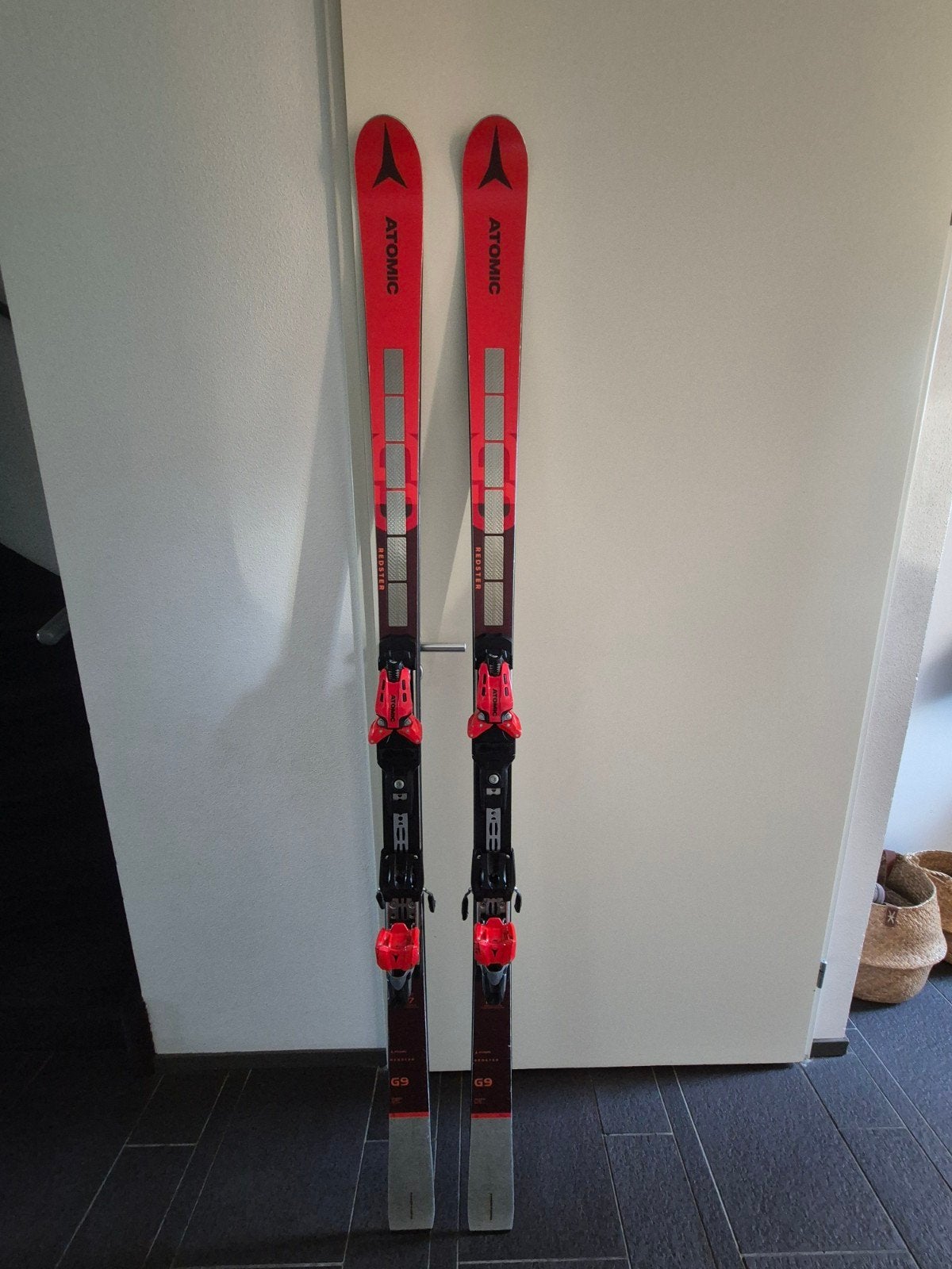 atomic revoshock g9 fis 22/23: lengte 187 radius 26, Ophalen, Carve, Atomic, Skiën