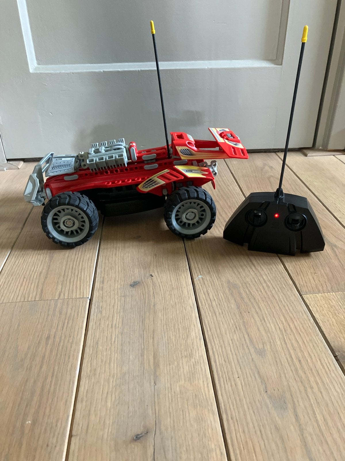 Lego RC Auto Rood Beest - Afstandsbestuurbare Buggy, Elektro, Gebruikt, Auto offroad, Ophalen of Verzenden