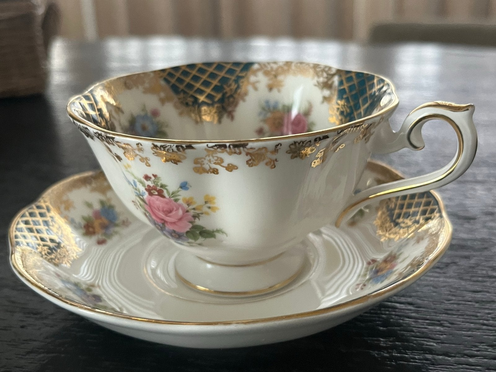 Prachtige Royal Albert "Cleopatra" Kop en Schotel vintage, Ophalen of Verzenden