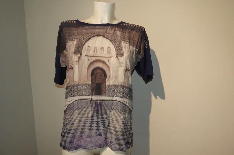 Marccain shirt print voorkant taj mahal blauwe rug N3 M, Kleding | Dames, Maat 38/40 (M), Korte mouw, Gedragen, Marccain