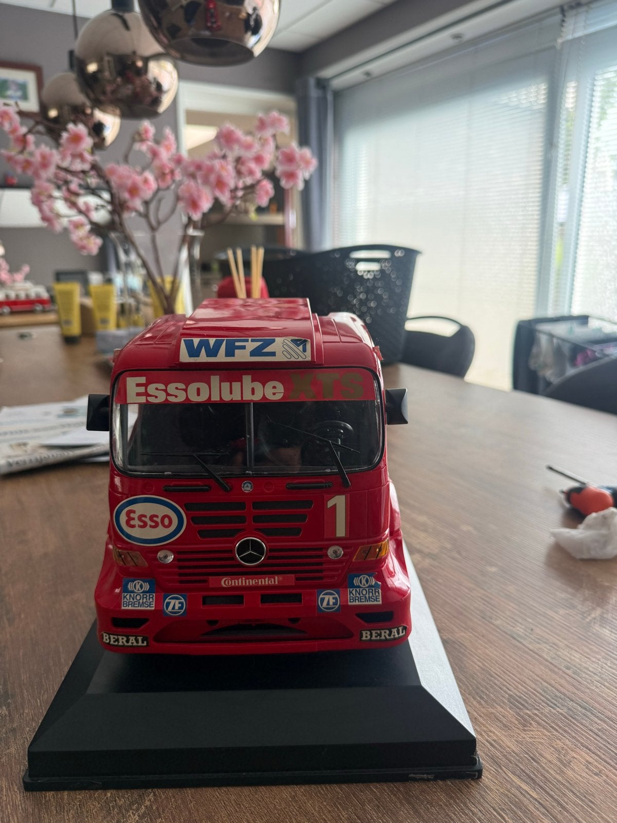 Carson RC Vrachttruck Mercedes-Benz - 44 cm lang, Kinderen en Baby's, Ophalen of Verzenden, Gebruikt