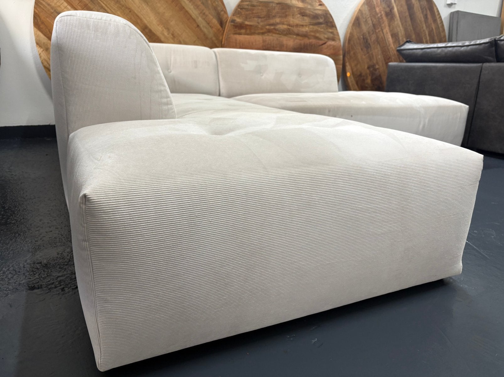 Beige Montel Ribstof Hoekbank | Gereinigd |, Ophalen of Verzenden, Zo goed als nieuw, 150 cm of meer, Vierpersoons of meer