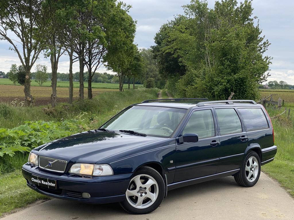 Volvo V70 2.4i PROJECT AUTO!, Auto's, Volvo, Gebruikt, Blauw, 1465 kg, 2435 cc