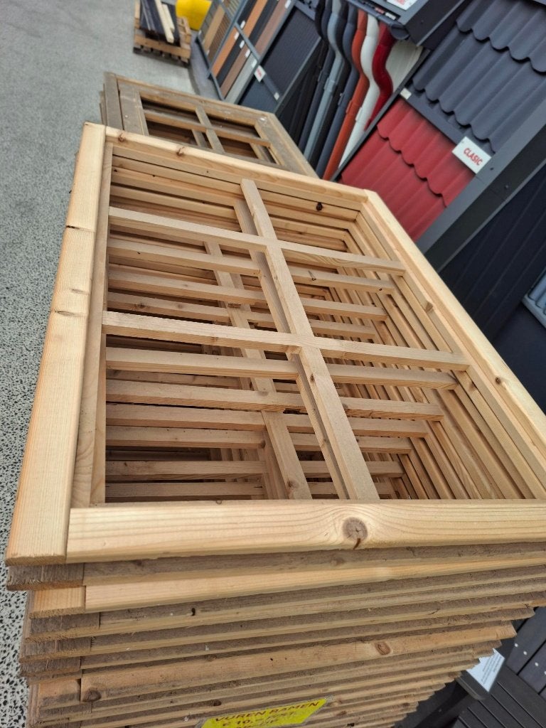 Vuren raam uitzet, Raamkozijn, Zo goed als nieuw, Minder dan 75 cm, Hout