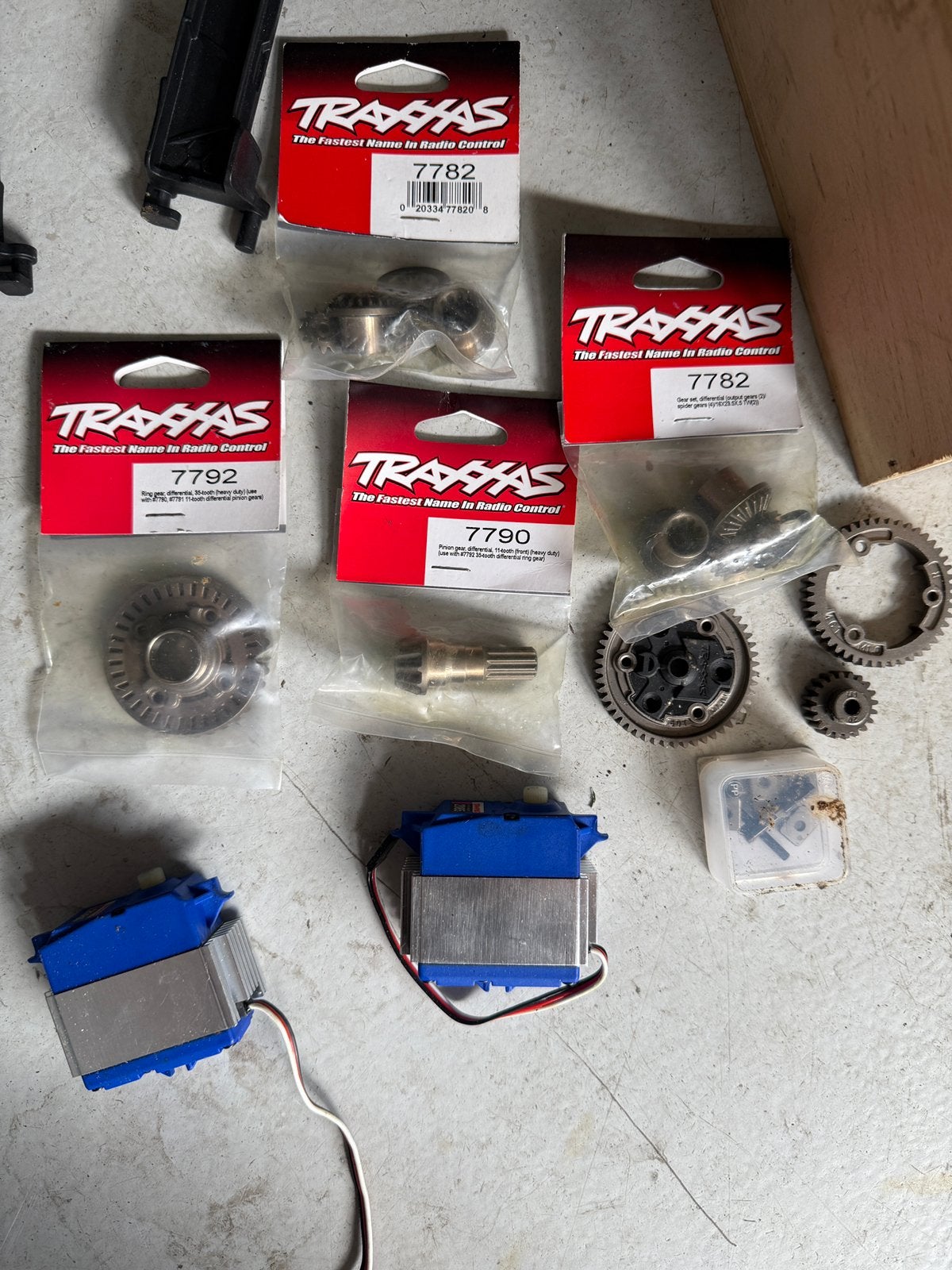 Traxxas XRT/X maxx onderdelen, Ophalen of Verzenden, Nieuw