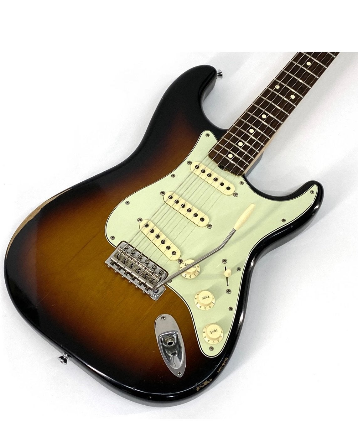 Gezocht: Fender Stratocaster 60s roadworn road worn, Muziek en Instrumenten, Snaarinstrumenten | Gitaren | Elektrisch, Ophalen of Verzenden