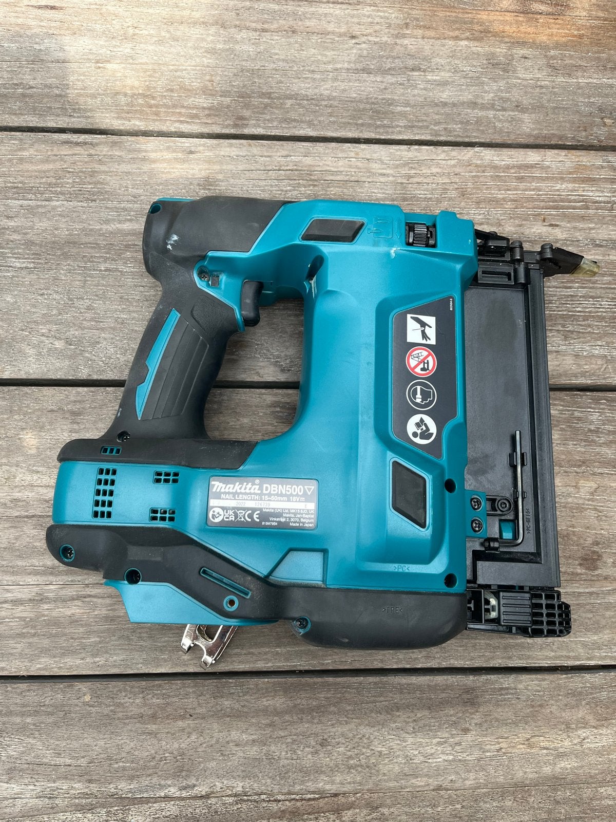 Makita DBN500 18V LXT Brad Tackernailer met koffer, Ophalen of Verzenden, Zo goed als nieuw
