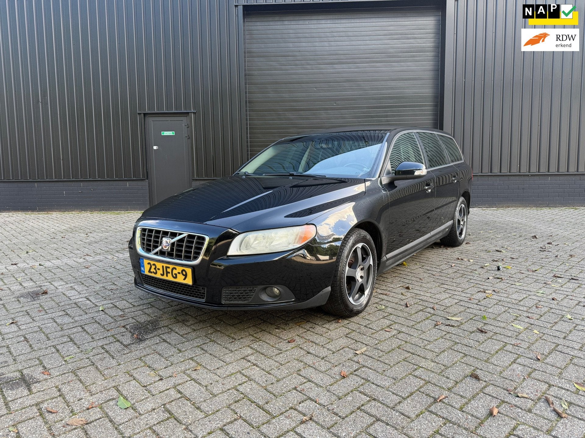 Volvo V70 2.0D Leder | Climate | Cruise | Trekhaak, Voorwielaandrijving, 136 pk, Gebruikt, 4 cilinders