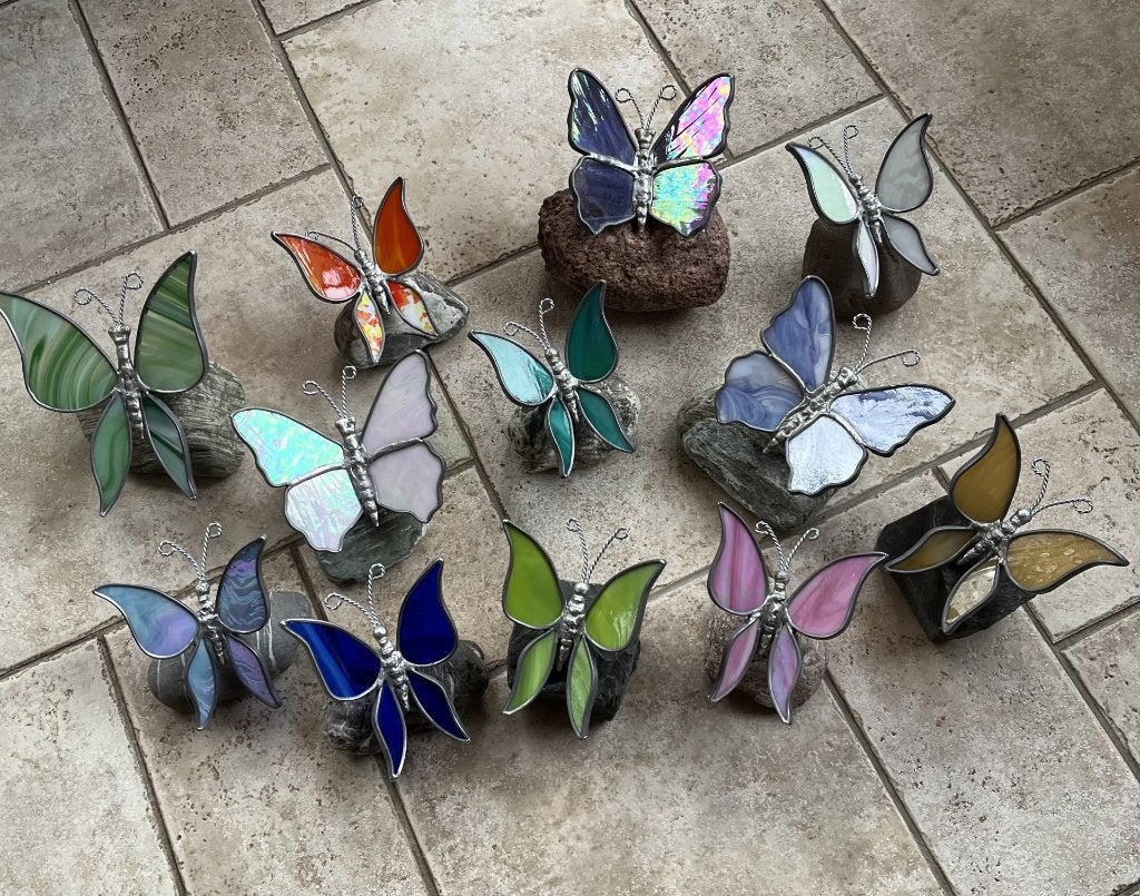 Gedenkteken vlinder glas in lood tiffany steen, Tuin en Terras, Ophalen of Verzenden, Nieuw