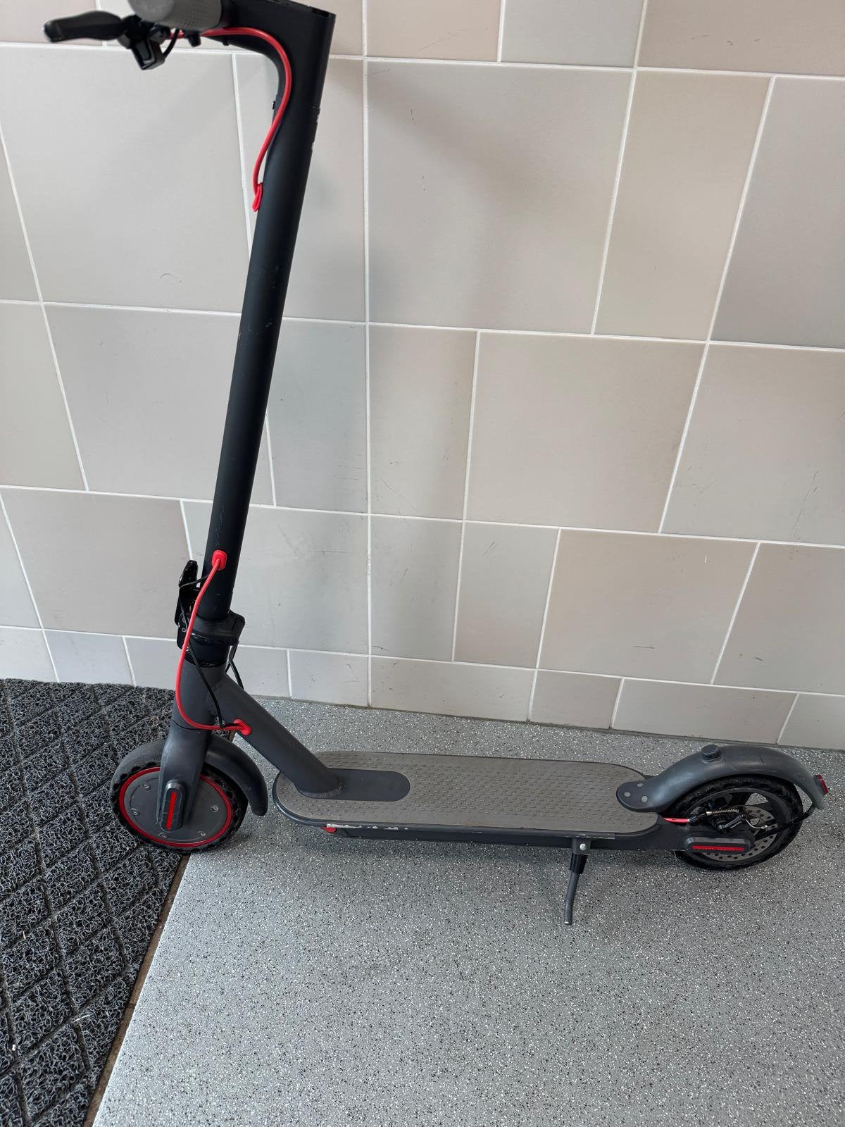 Elektronische step, Ophalen of Verzenden, Zo goed als nieuw, Elektrische step (E-scooter)