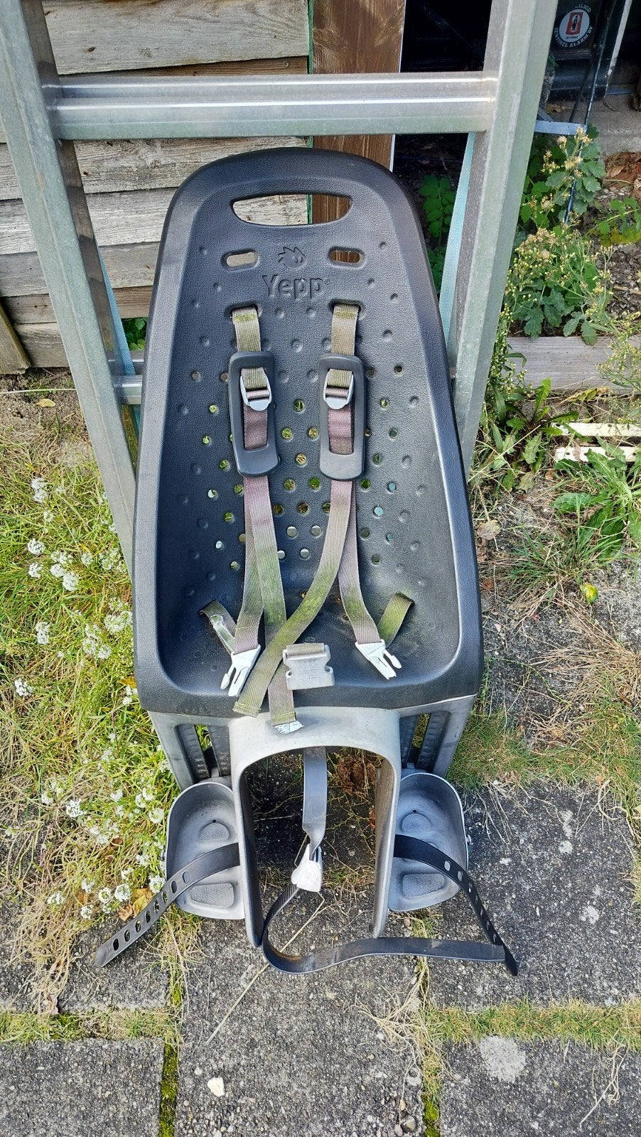 Thule Yepp achterzitje zwart antraciet, Fietsen en Brommers, Ophalen, Achterzitje, Thule Yepp, Gebruikt