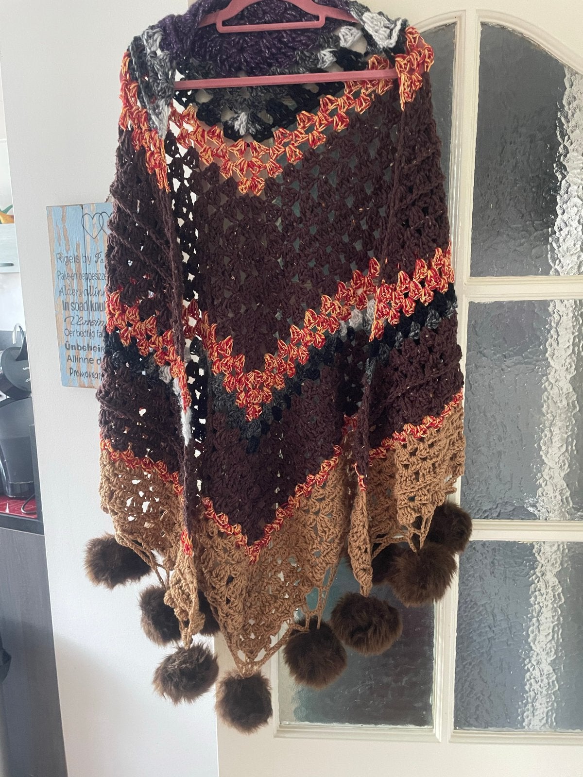 Prachtige handgemaakte omslagdoek met pompons, Verzenden, Nieuw