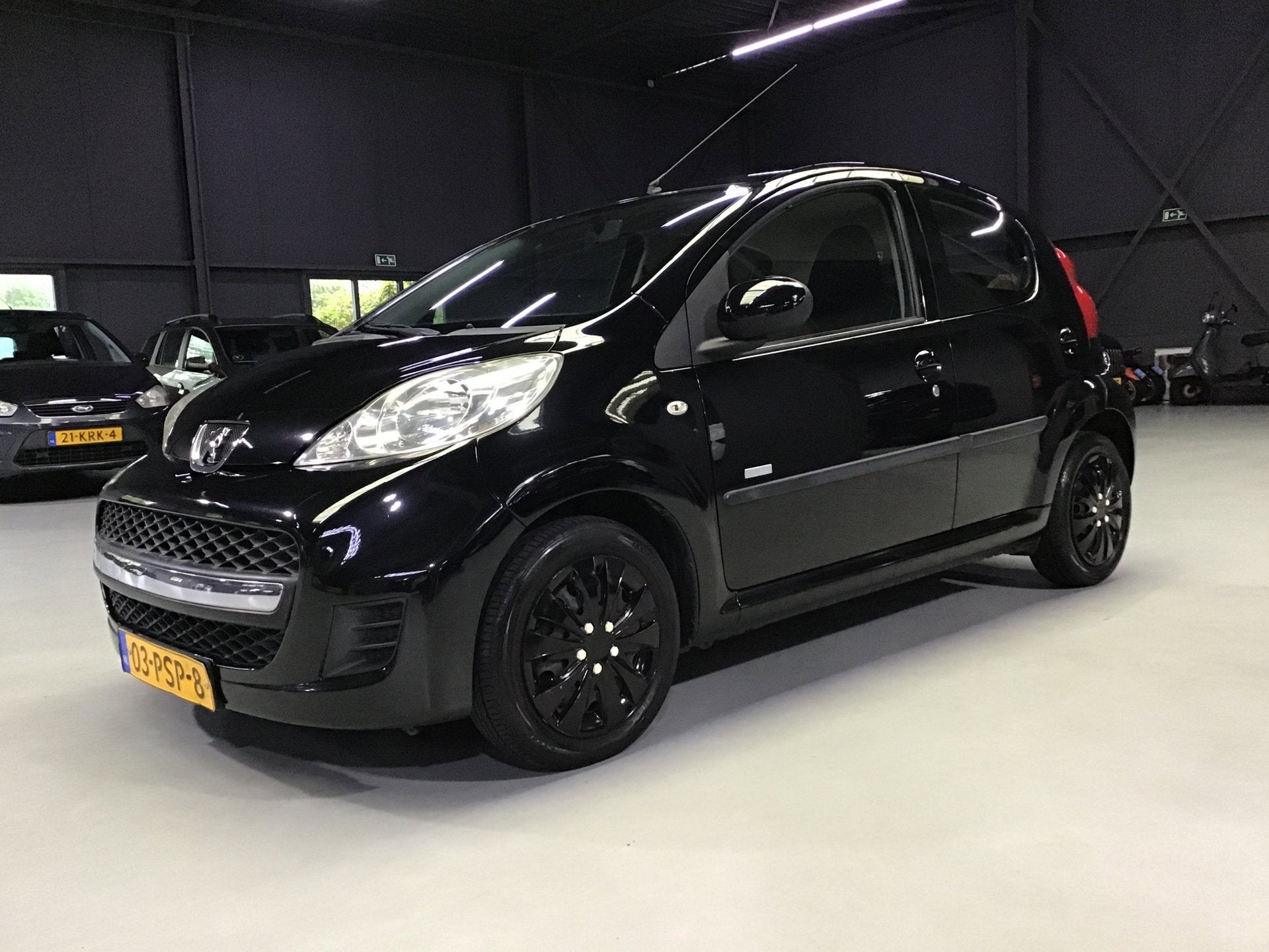 Peugeot 107 1.0-12V Millesim 200 I New Apk + Koppeling + Kln, Voorwielaandrijving, Euro 5, Stof, Gebruikt