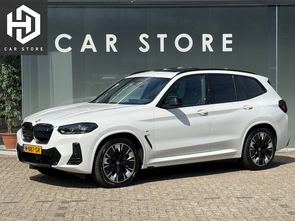 BMW IX3 High Executive 80 kWh 96% SOH FACELIFT LCI SHADOW LI, Auto's, BMW, Achterwielaandrijving, Gebruikt, 133 min, Wit