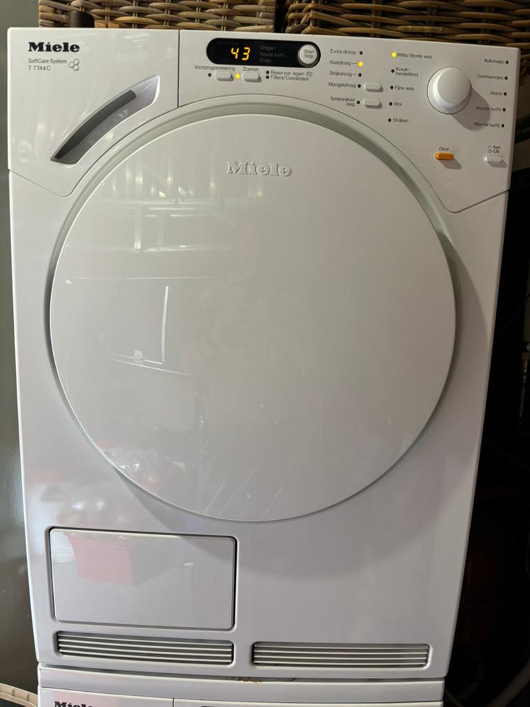 Miele T7744 C Condensdroger, Ophalen, 6 tot 8 kg, Gebruikt, Voorlader