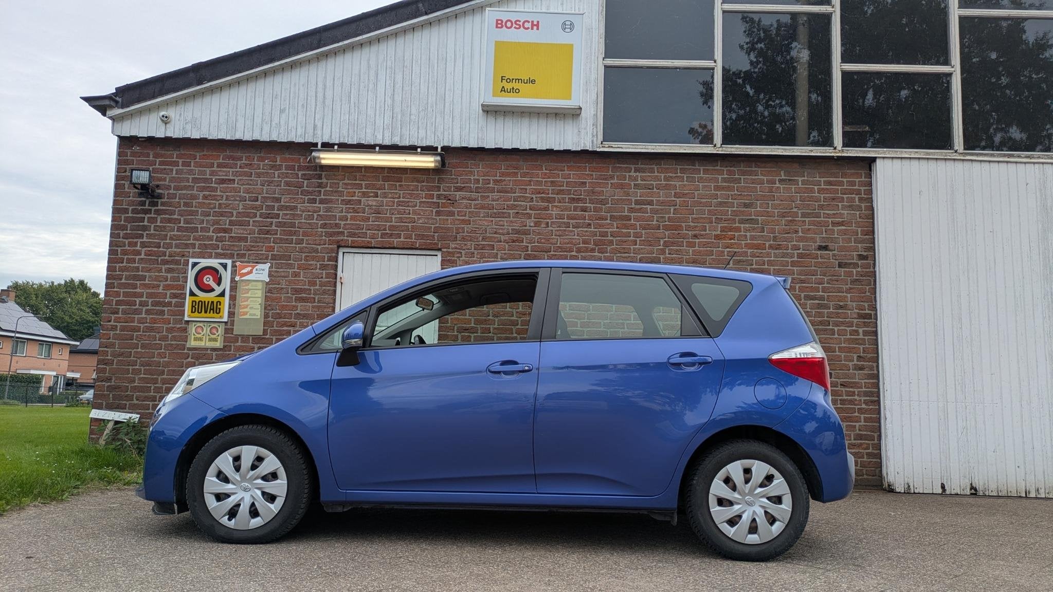 Toyota Verso-S 1.3 VVT-i Aspiration- camera - bluetooth, Voorwielaandrijving, Euro 5, Stof, Gebruikt