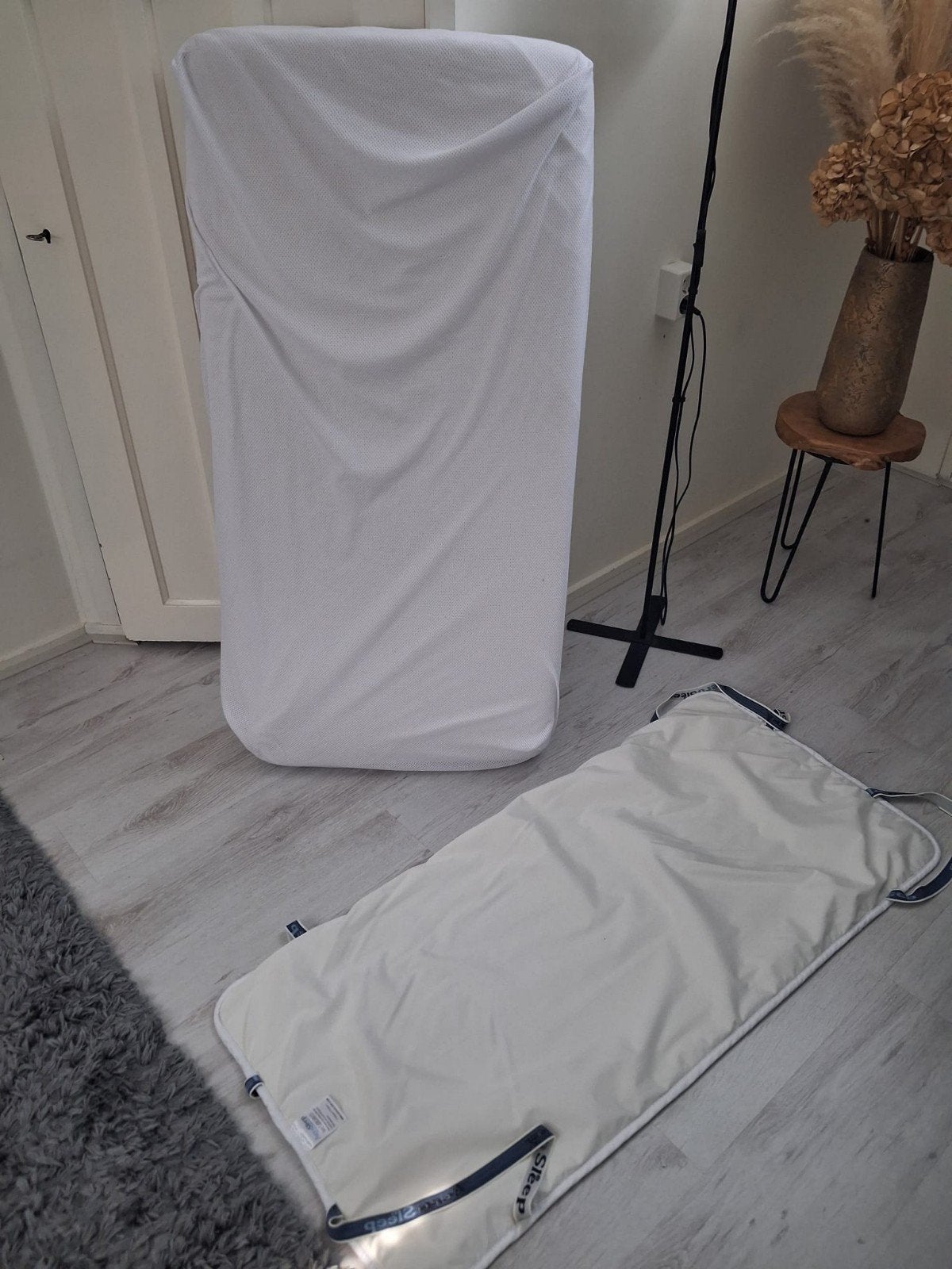 Aerosleep.en matrasbeschermer in zeer goede staat te koop, Ophalen, Zo goed als nieuw, Minder dan 140 cm, Matras