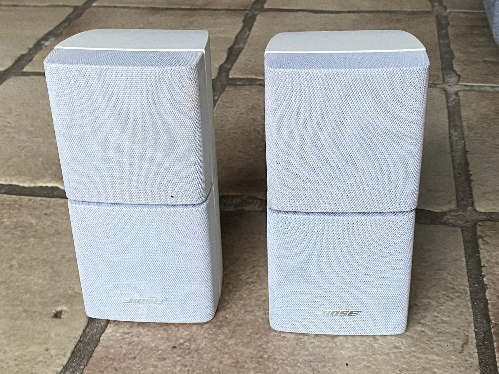 Witte Bose cubes, Gebruikt, Speakerset, Ophalen of Verzenden, Bose