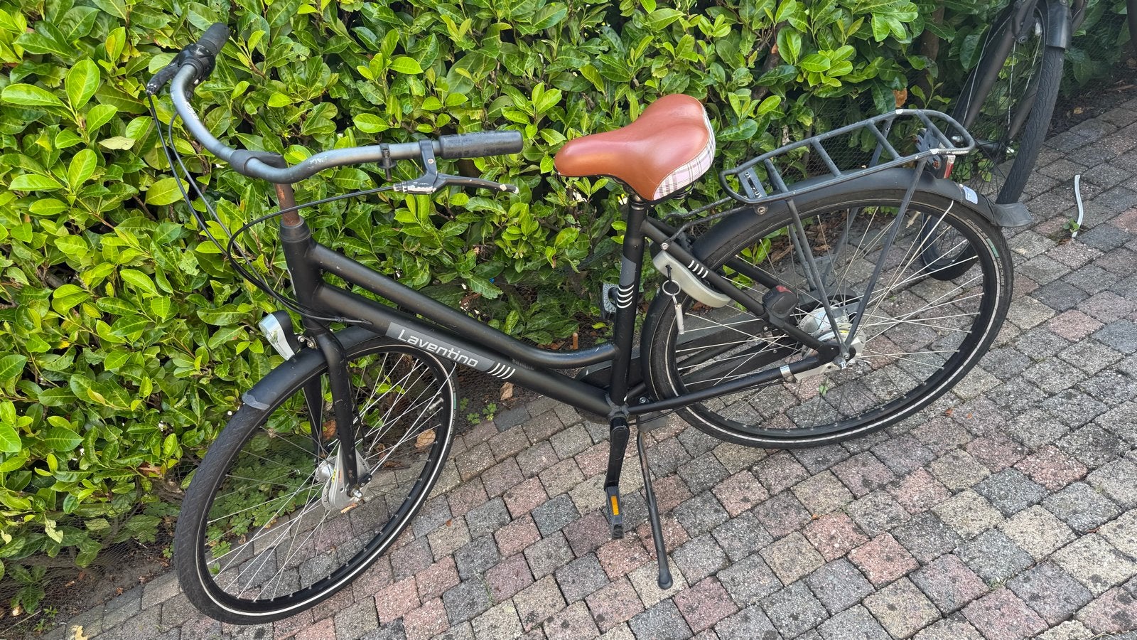 Mooie Lavenino fiets - Ideaal voor dagelijks gebruik, Fietsen en Brommers, Fietsen | Dames | Damesfietsen, Overige merken, Velgrem