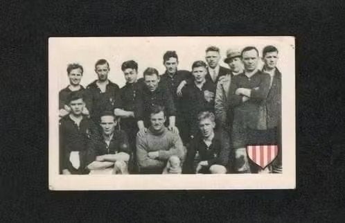 Voetbalplaatje Breda 1930/1931 (354)., Ophalen of Verzenden, Zo goed als nieuw