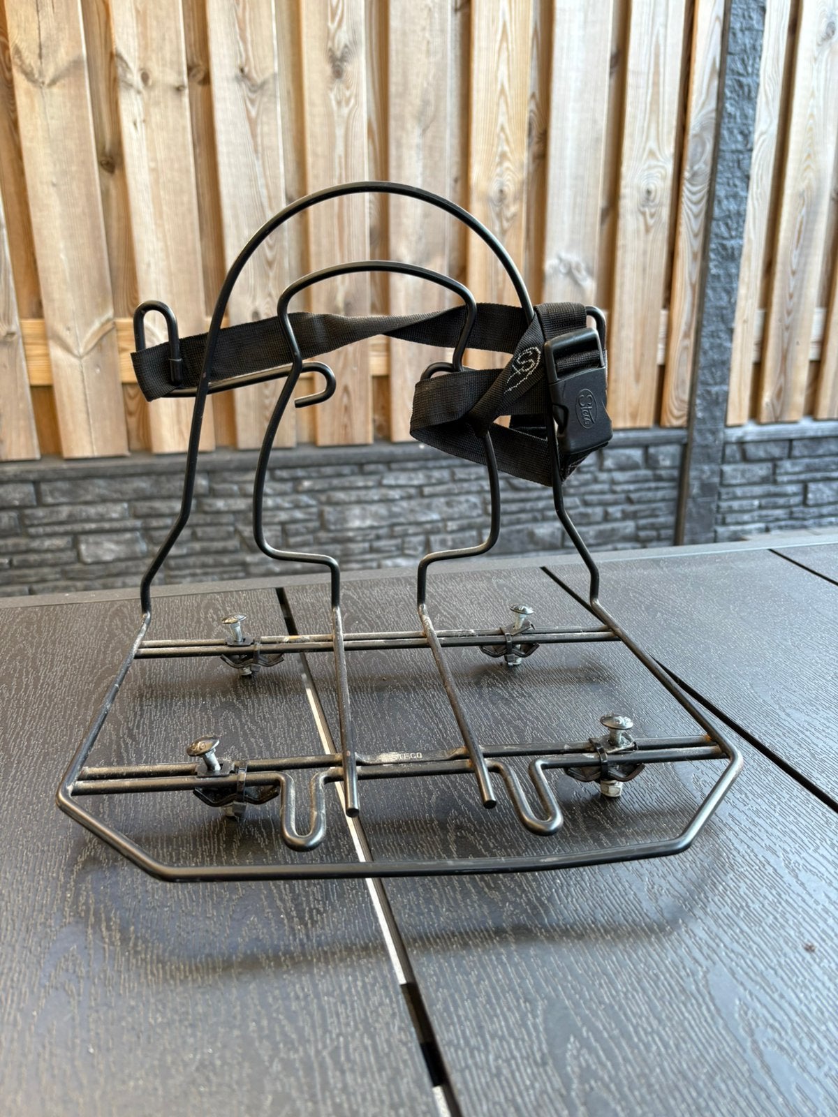 Zwart (rugzak) bagagerek voor achterop de fiets., Ophalen, Gebruikt