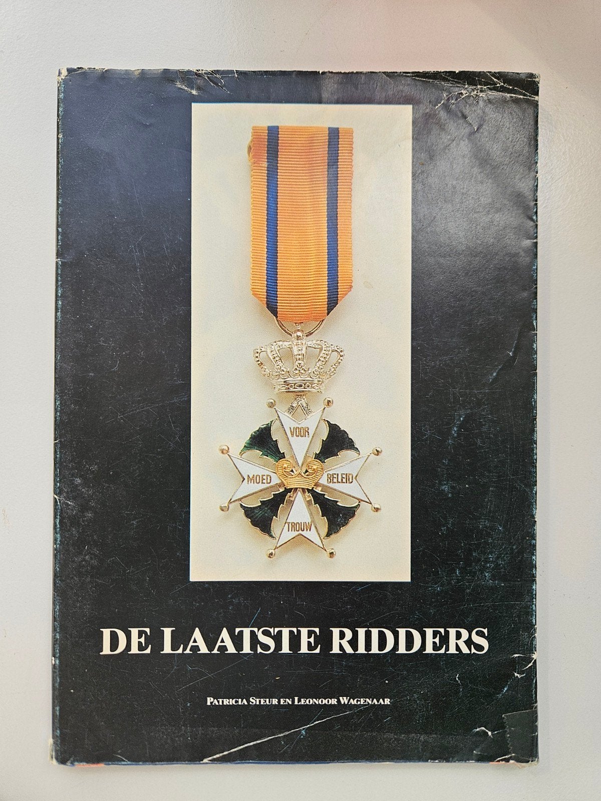 boek medaille de laatste ridders mwo steur Wagenaar, Verzamelen, Ophalen of Verzenden, Landmacht, Nederland