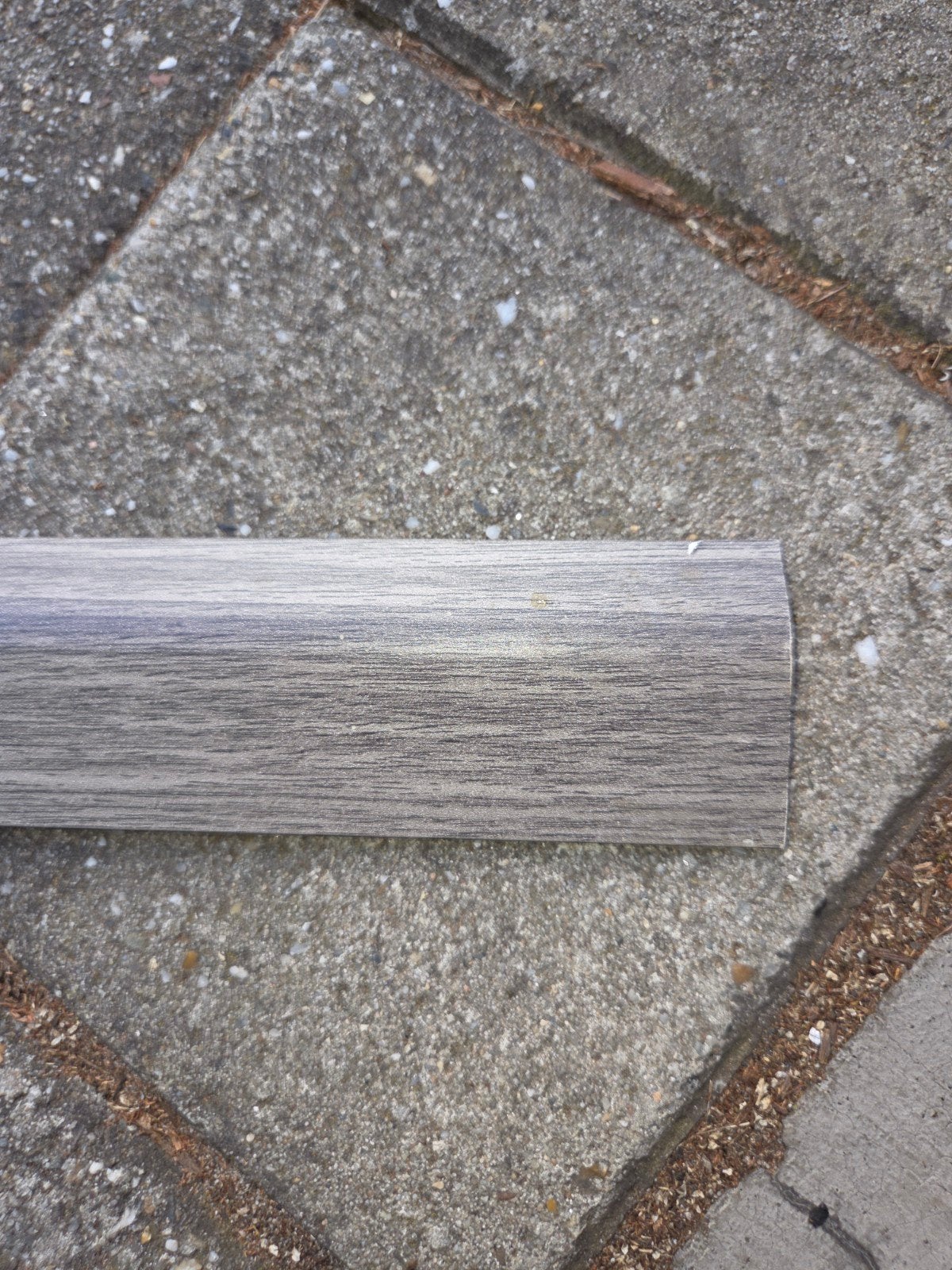 Overzetplint 5.6 cm hoog, 240 cm lang (gratis af te halen), Doe-het-zelf en Verbouw, Plinten en Afwerking, Ophalen, Mdf, 200 tot 250 cm