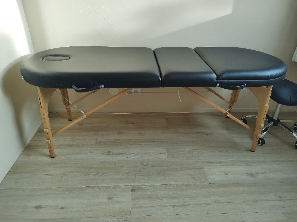 Behandeltafel met accessoires, Ophalen, Zo goed als nieuw, Massagetafel